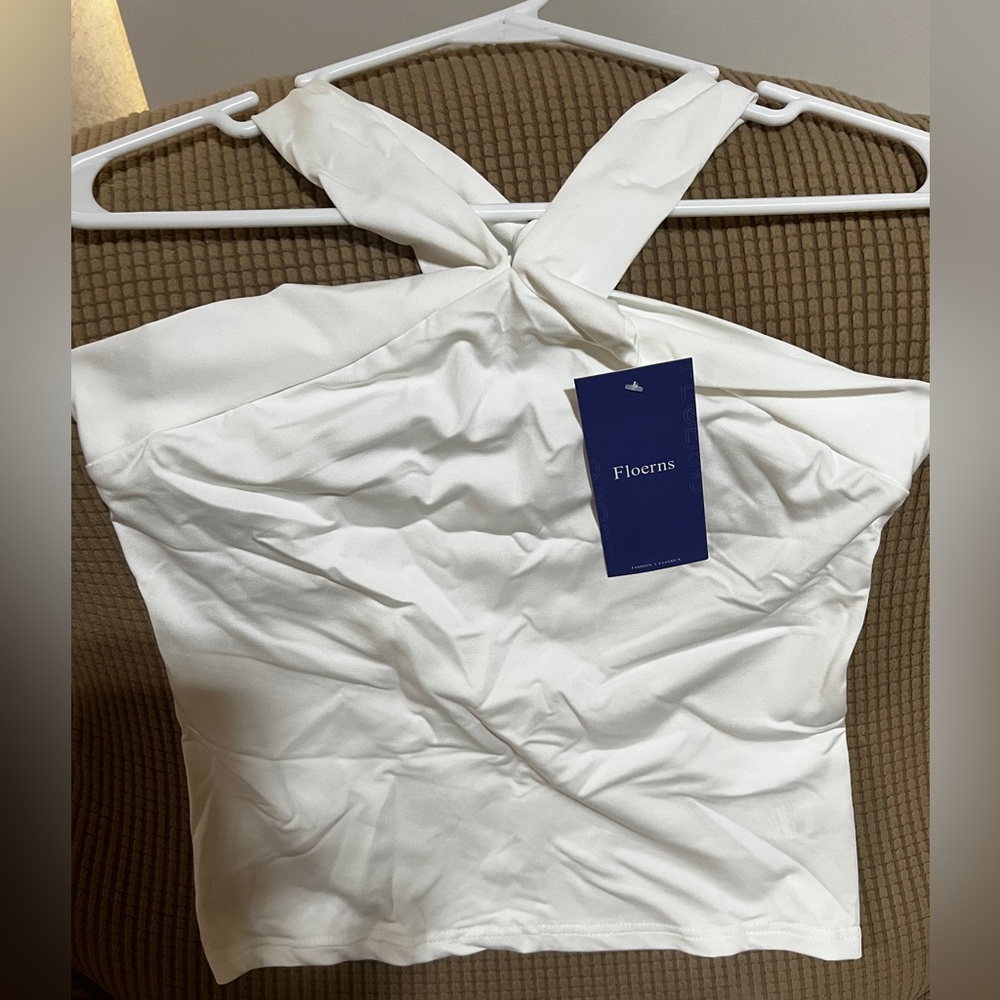 Floerns White Halter Top
